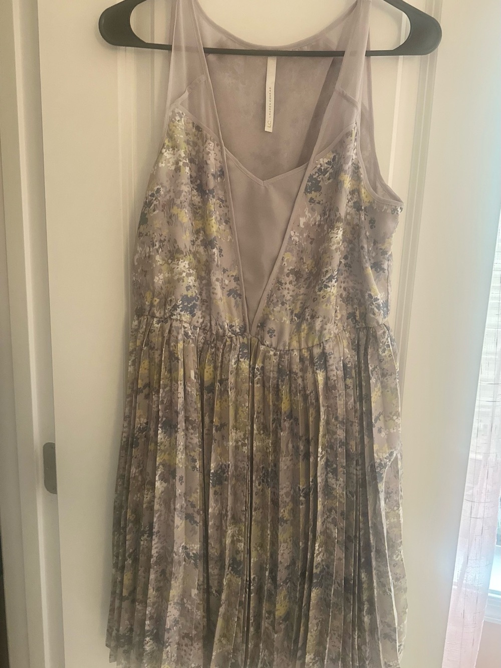 LC Lauren Conrad Floral Pleated V-Neck Sleeveless Dress in Lavender and Yellow
